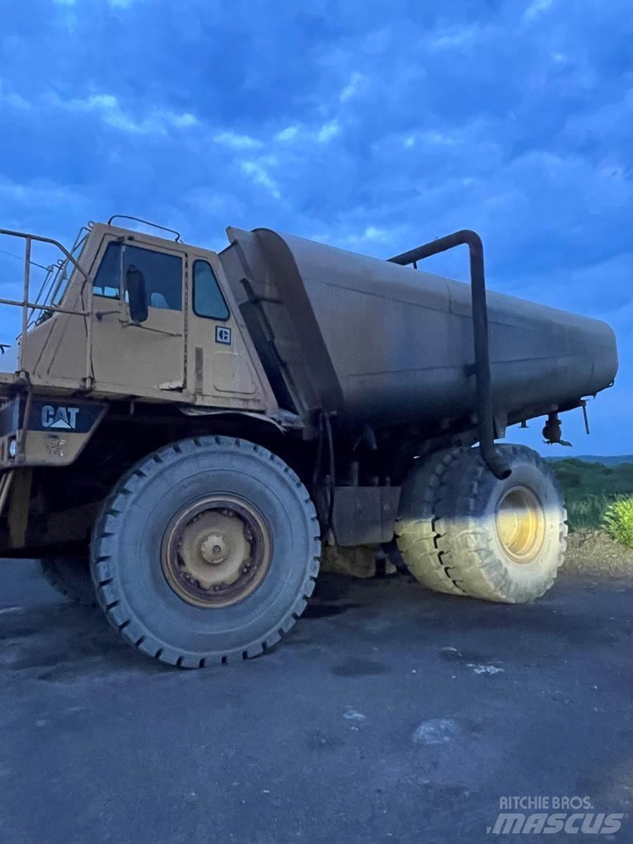 CAT 773B Tankwagen