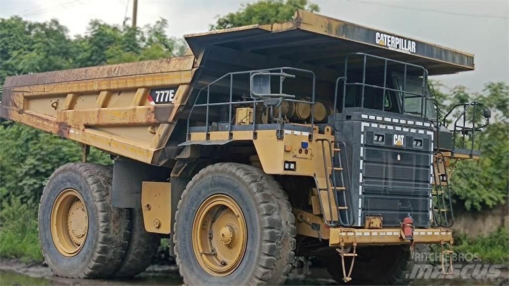 CAT 777E Dumper - Knickgelenk