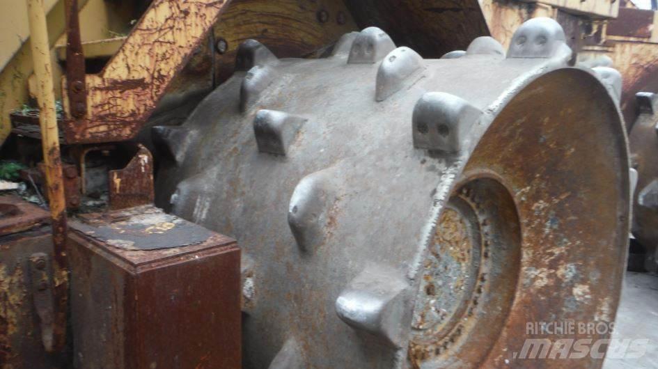 CAT 836G Müllverdichter