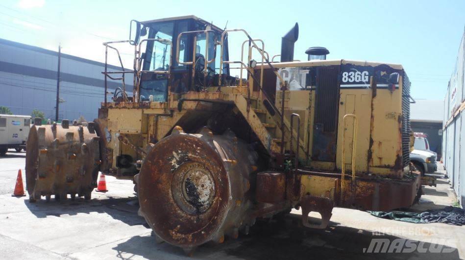 CAT 836G Müllverdichter