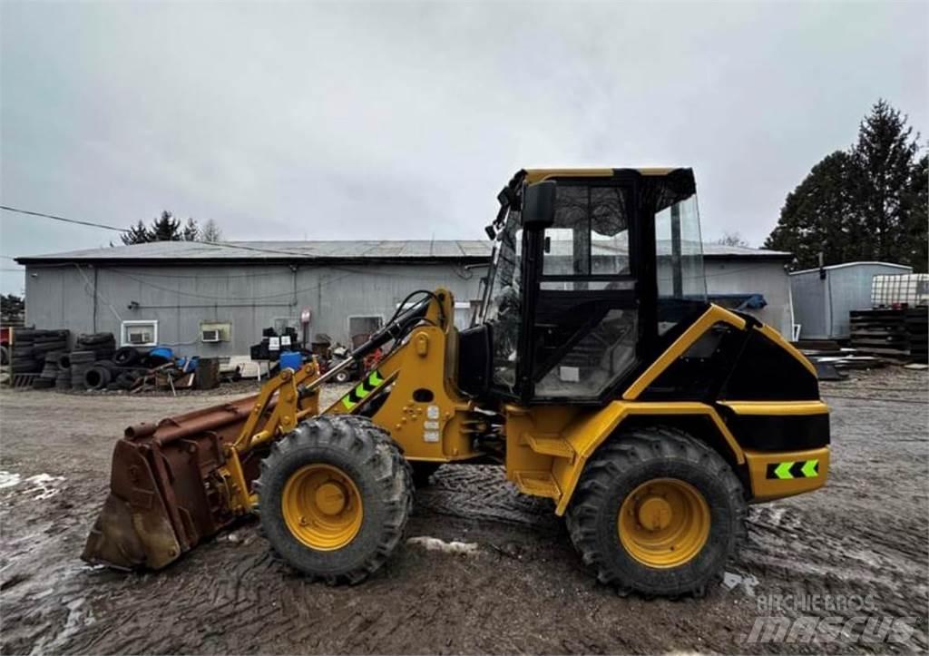 CAT 906 Radlader
