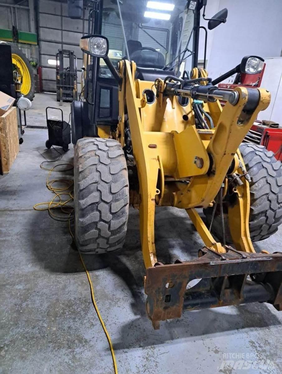 CAT 906H Radlader
