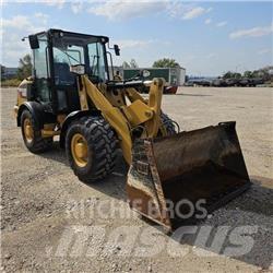 CAT 906M Radlader