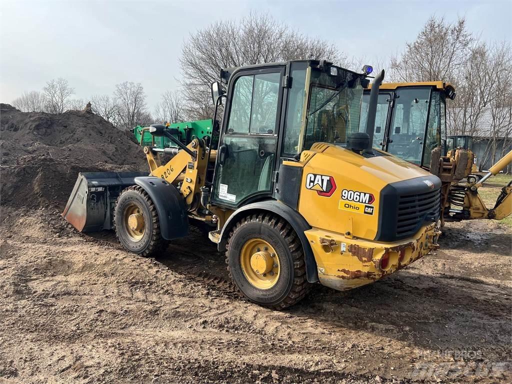 CAT 906M Radlader