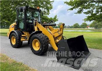 CAT 908M Radlader