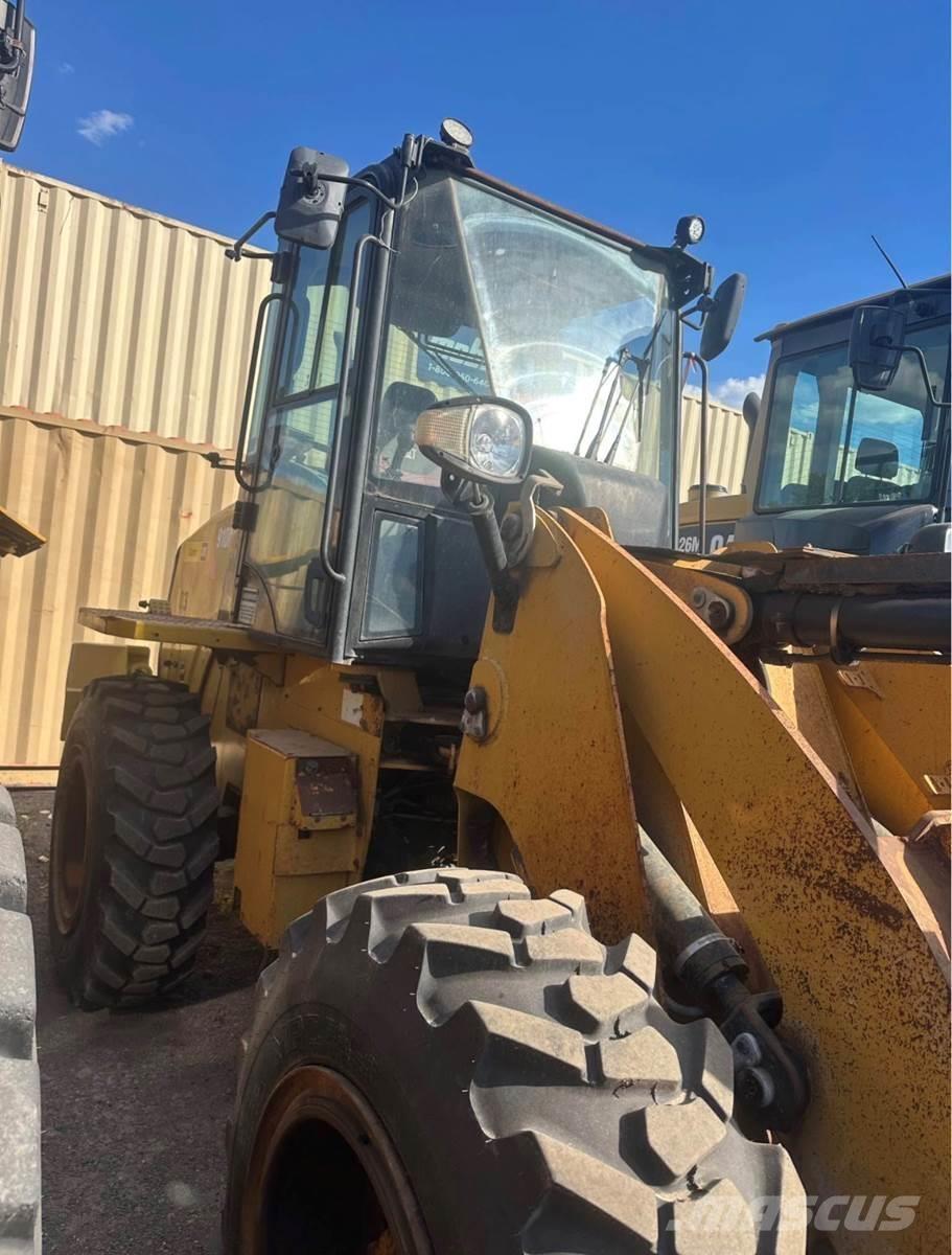 CAT 910M Radlader