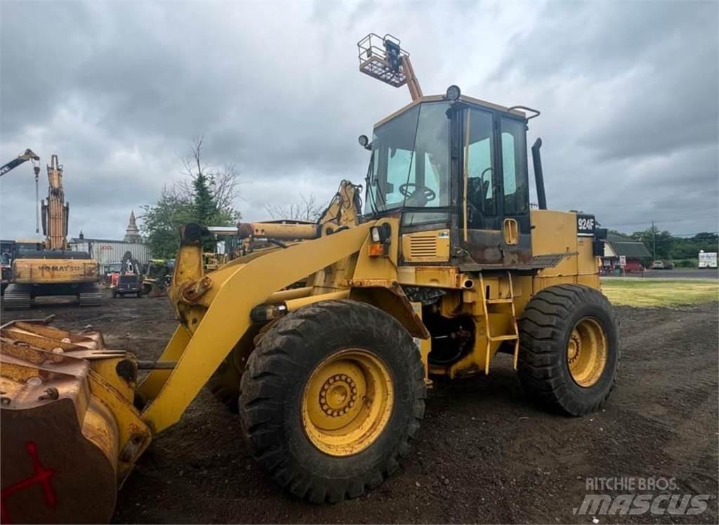 CAT 924F Radlader