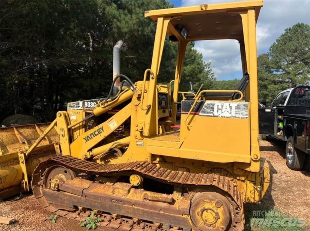 CAT 933C Bulldozer