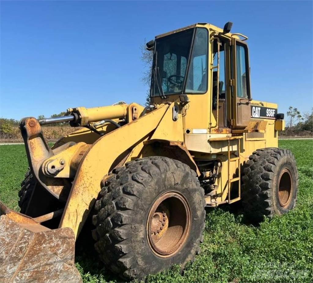 CAT 936F Radlader