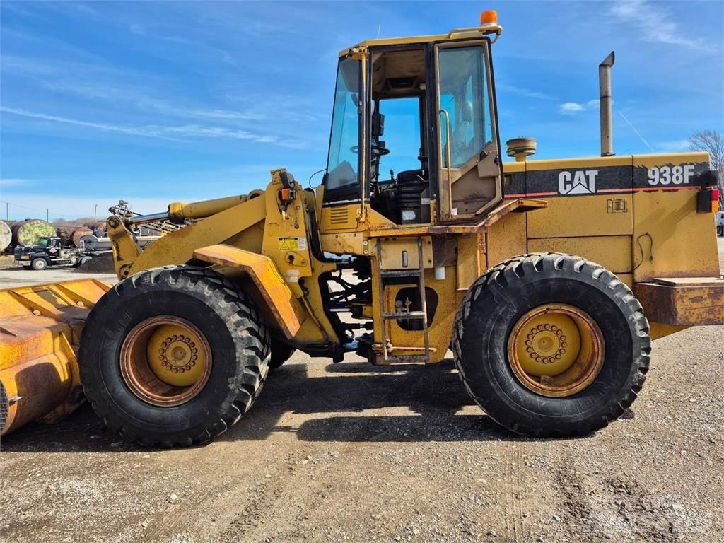 CAT 938F Radlader