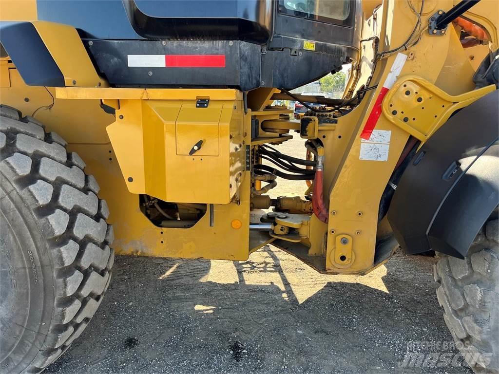 CAT 938M Radlader