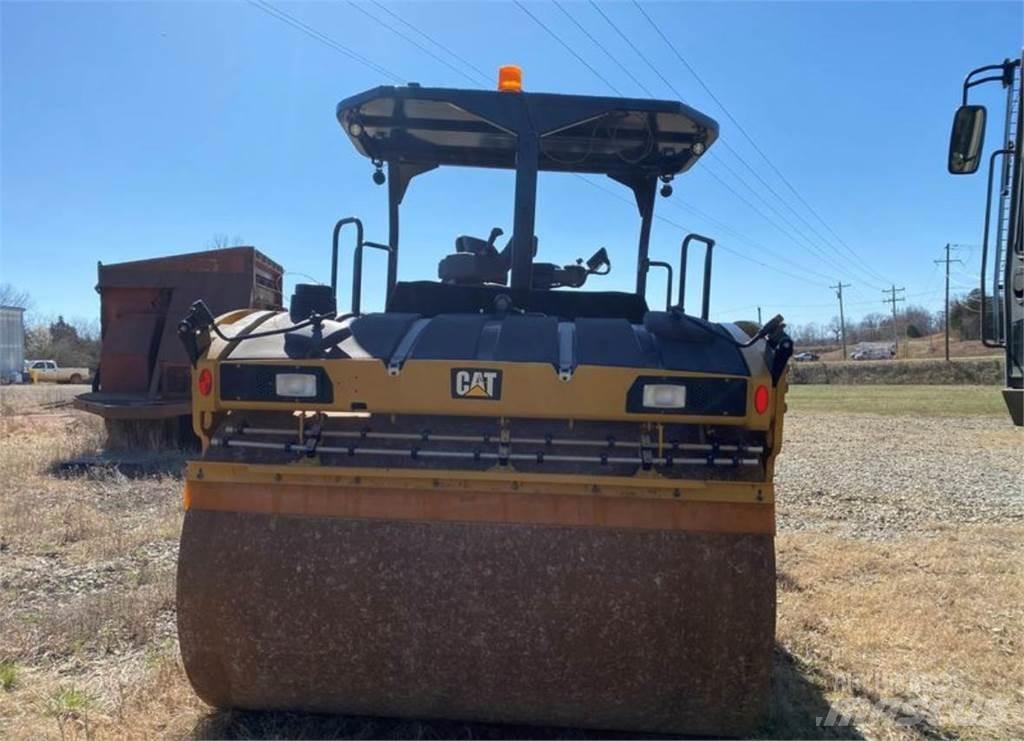 CAT CB15 Walzenzüge