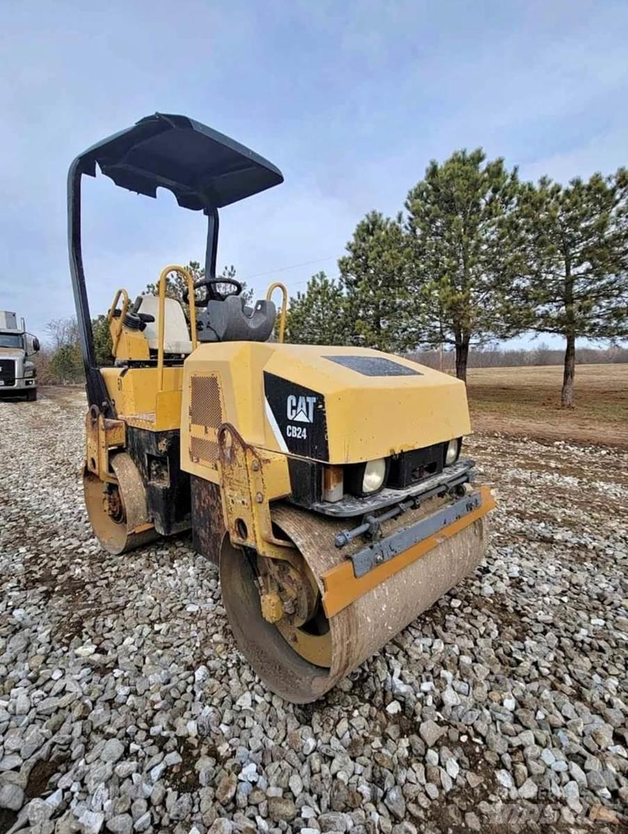 CAT CB24 Walzenzüge