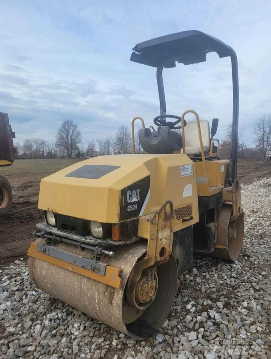 CAT CB24 Walzenzüge