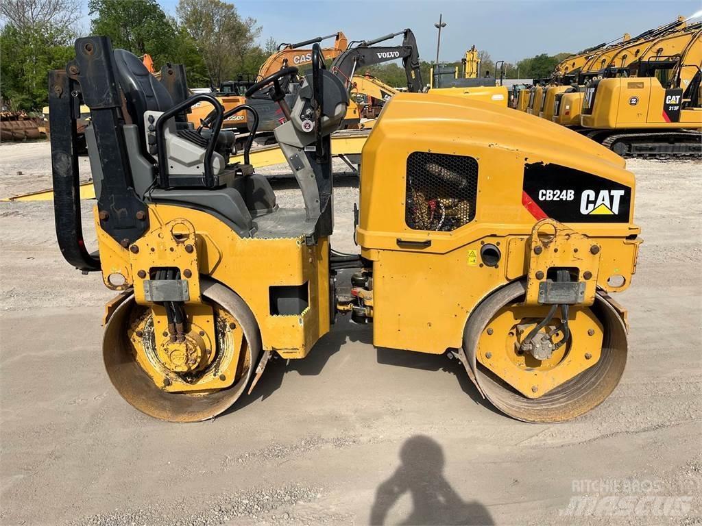 CAT CB24B Walzenzüge