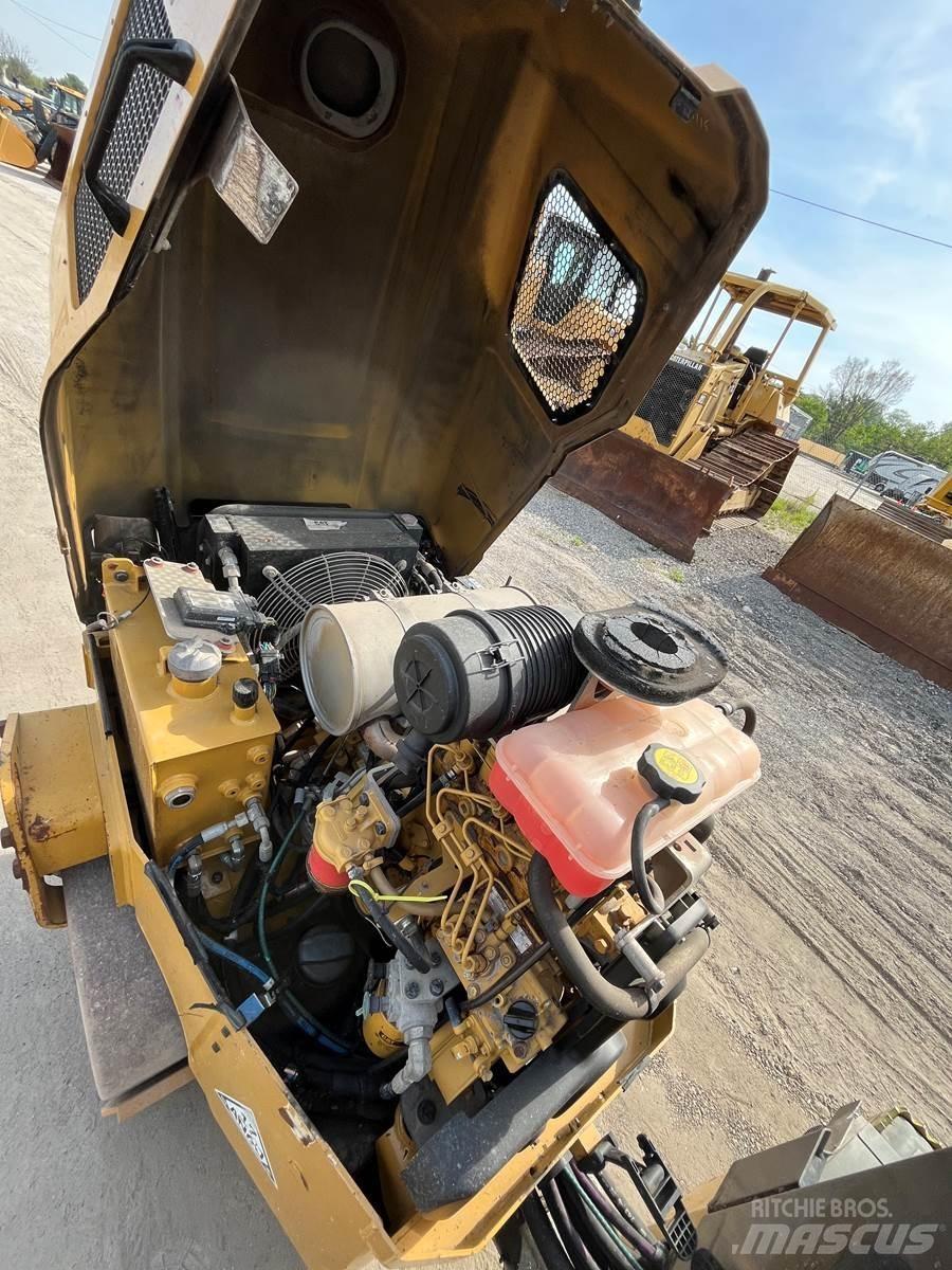CAT CB24B Walzenzüge