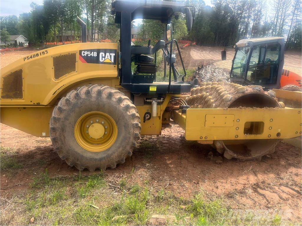 CAT CP54B Erdbauwalzen