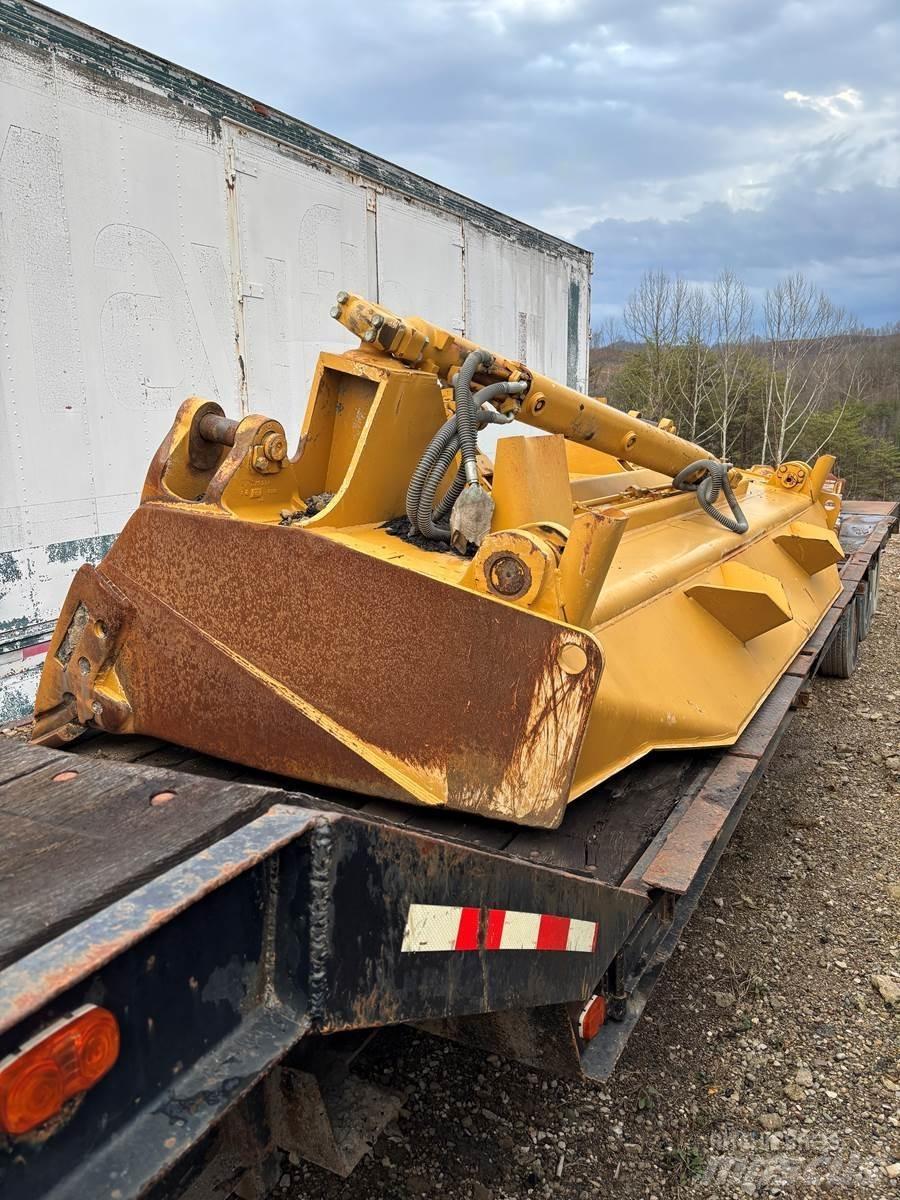 CAT D10R Bulldozer