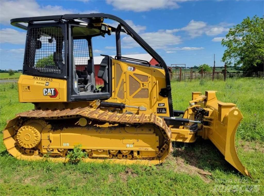 CAT D3 Bulldozer