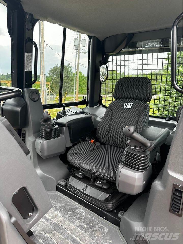 CAT D3 Bulldozer