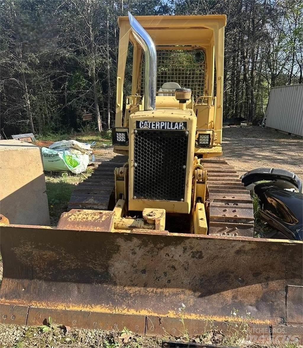 CAT D3B Bulldozer