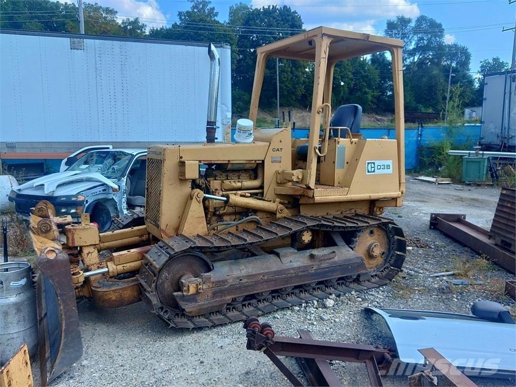 CAT D3B Bulldozer