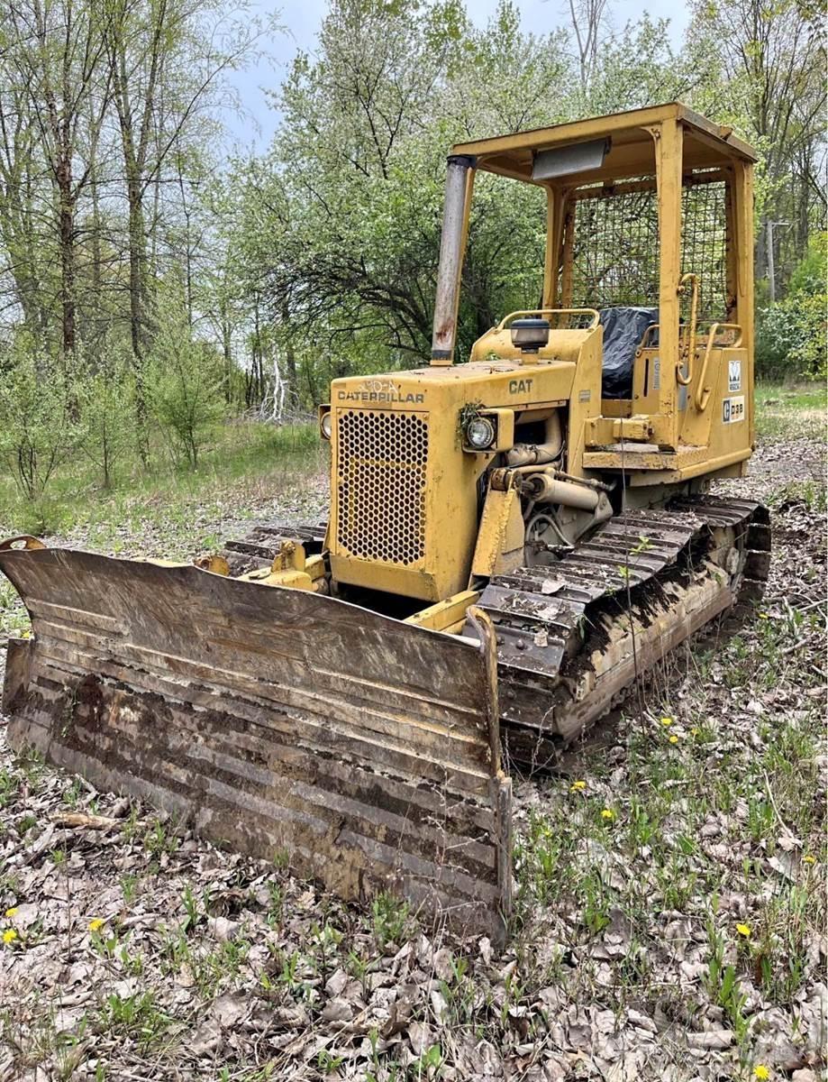 CAT D3B Bulldozer