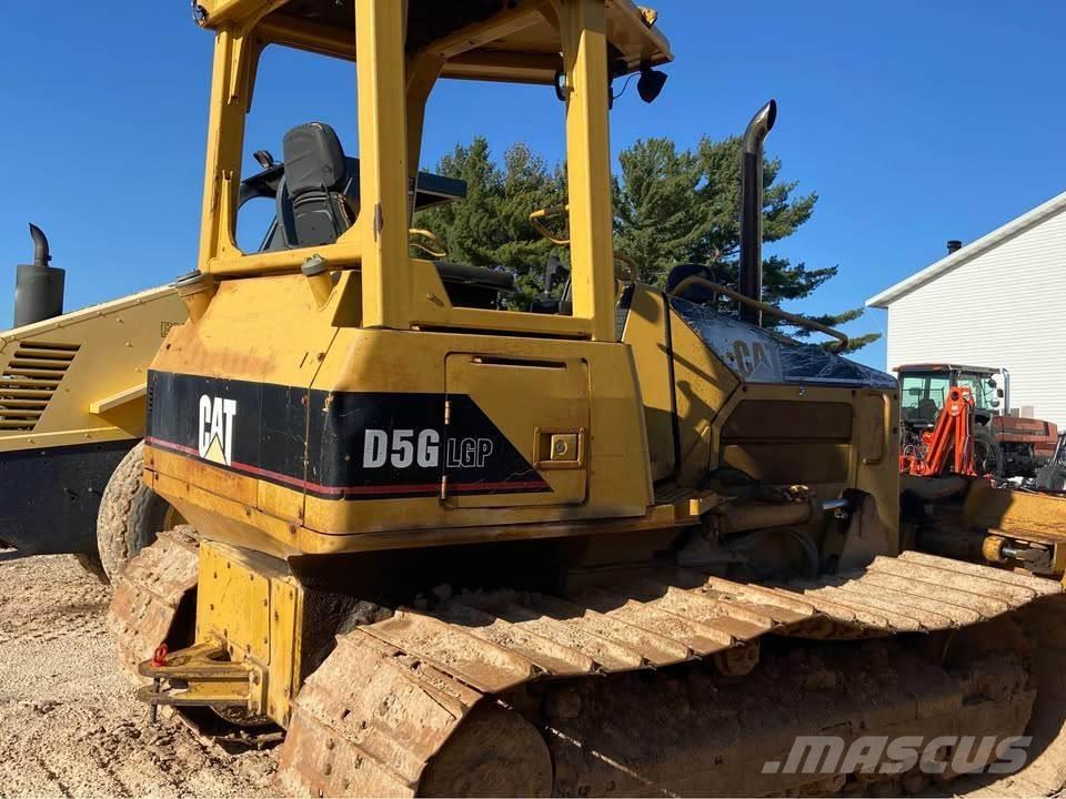 CAT D5G Bulldozer