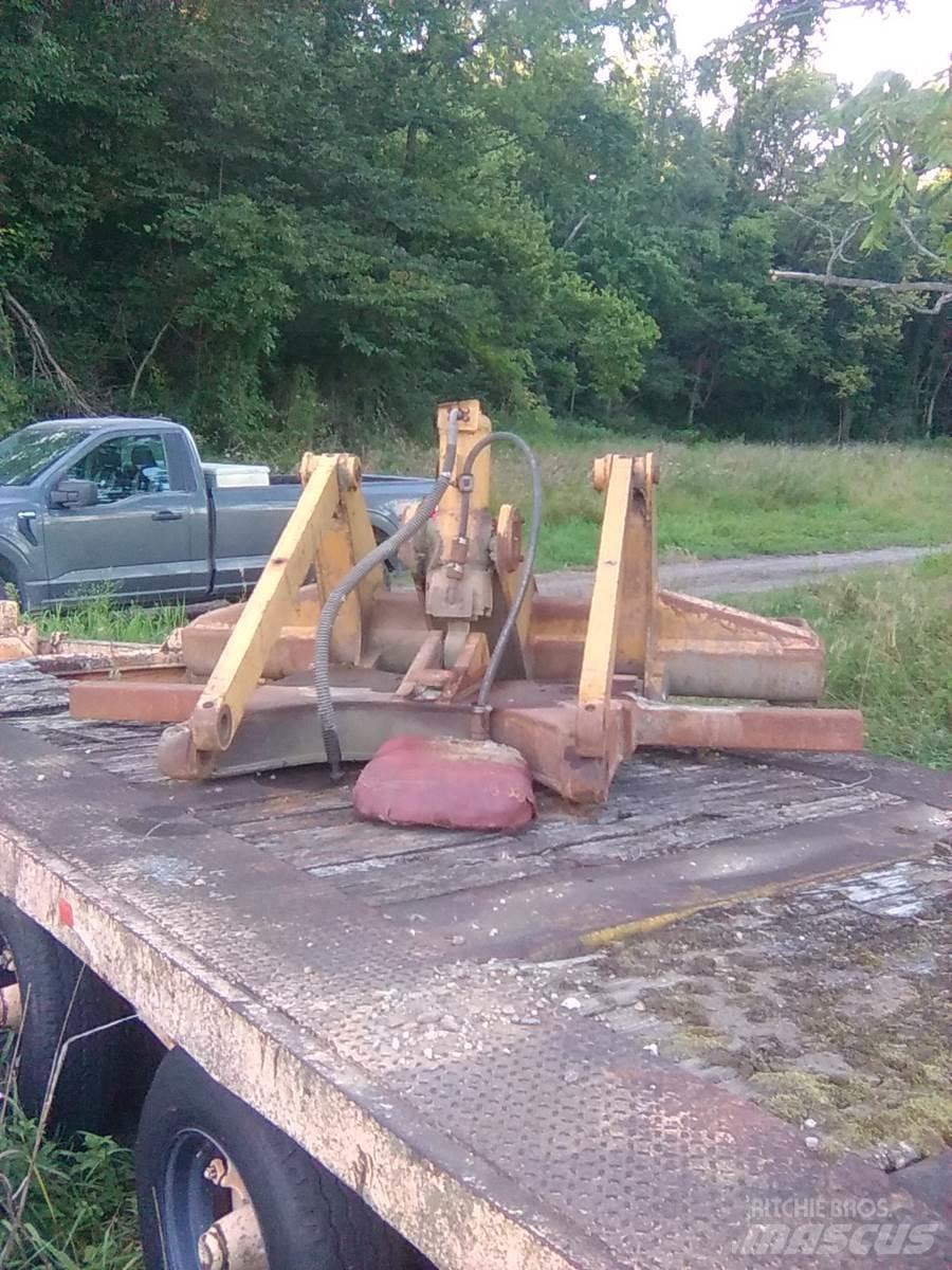 CAT D6R Aufreisser