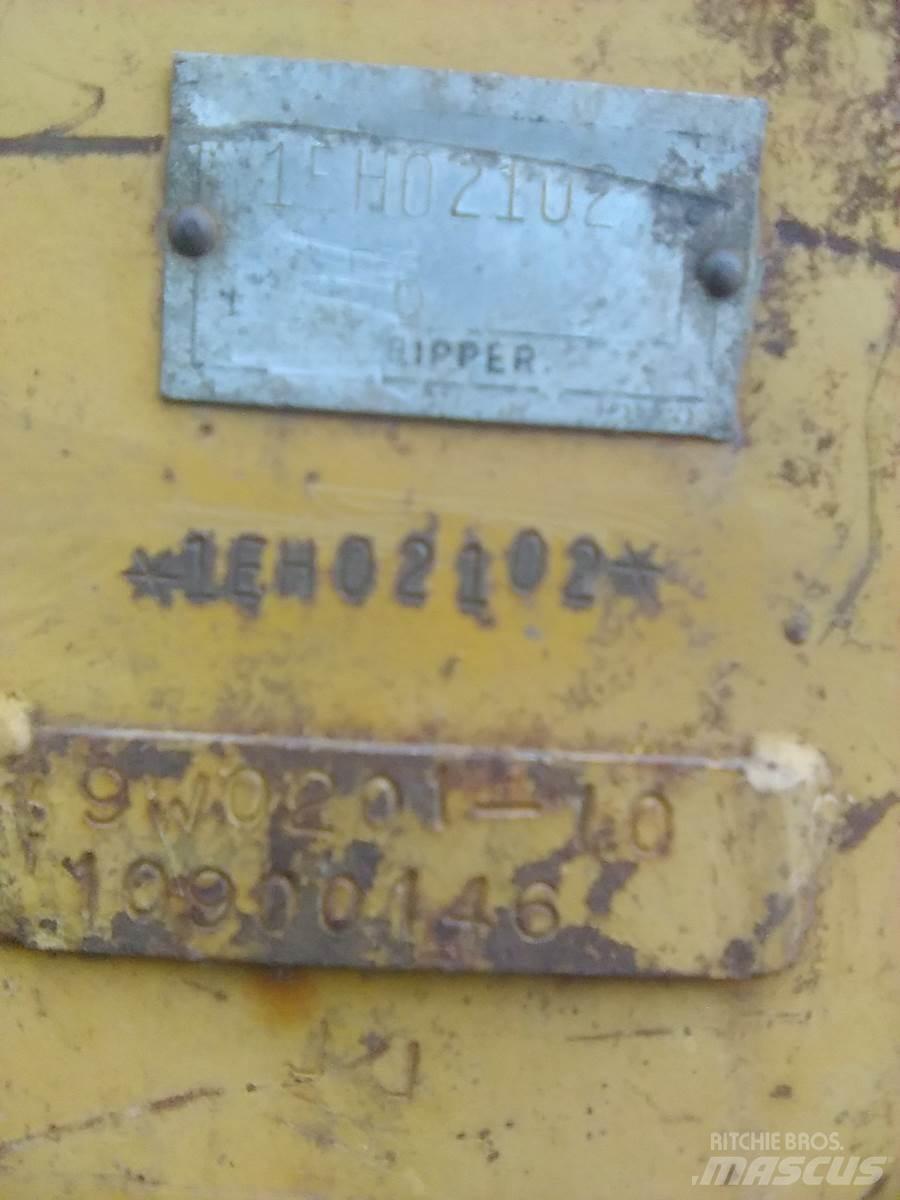 CAT D6R Aufreisser