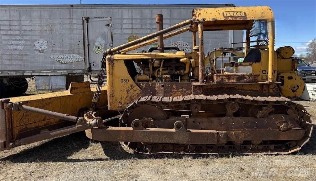 CAT D7 Bulldozer
