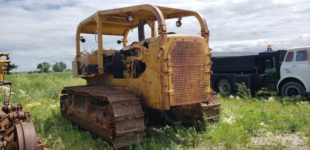 CAT D8H Bulldozer