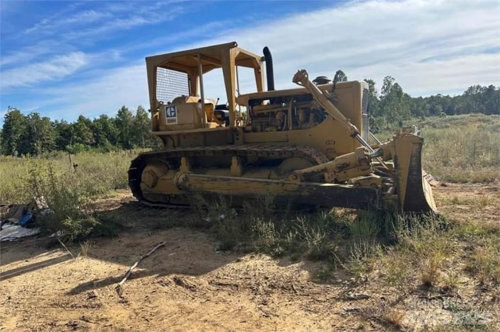 CAT D8H Bulldozer
