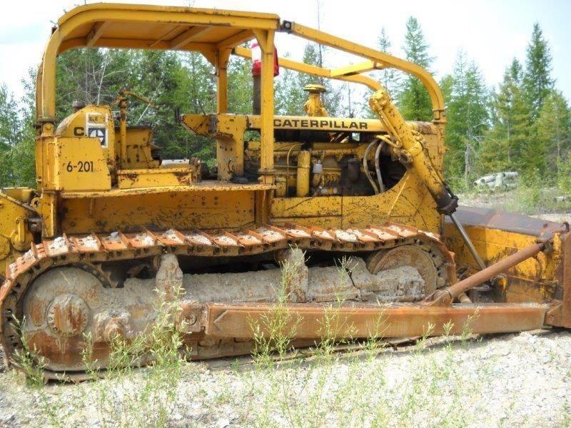 CAT D8H Bulldozer