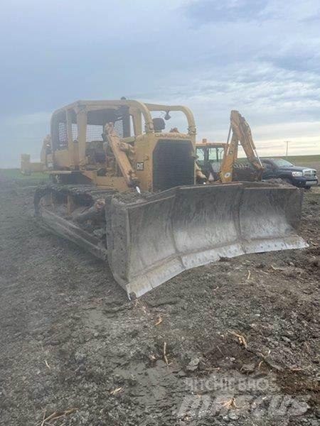 CAT D8H Bulldozer