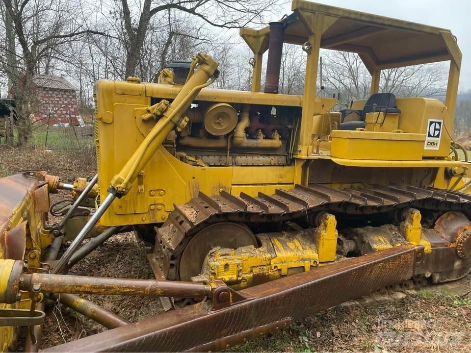 CAT D8H Bulldozer