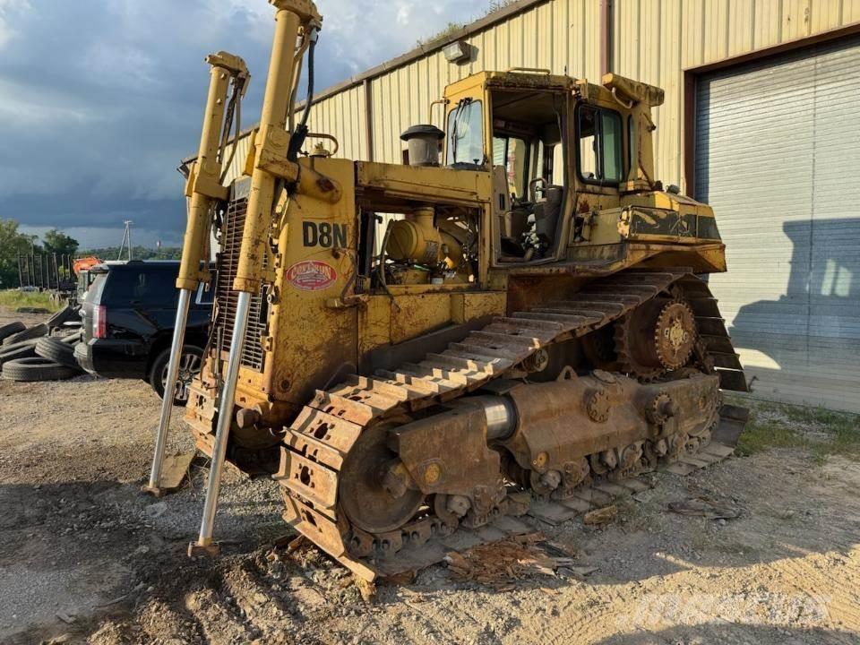 CAT D8N Bulldozer