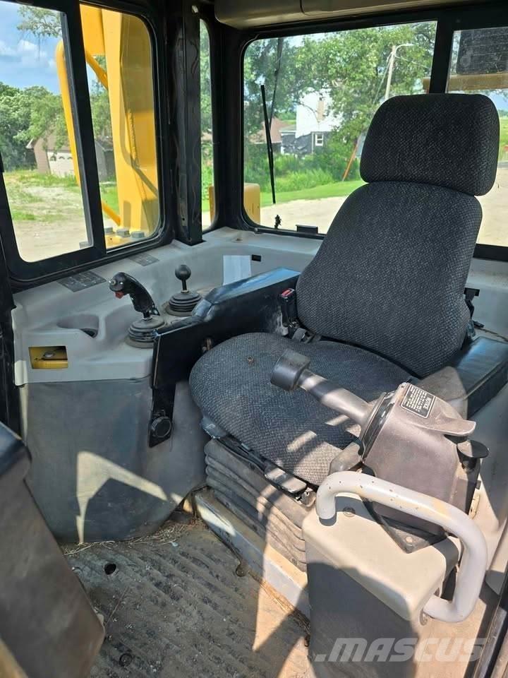 CAT D8R Bulldozer