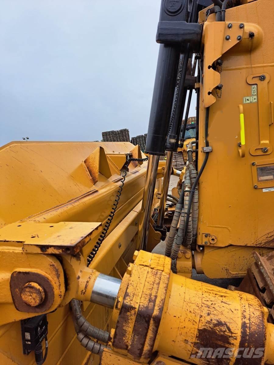 CAT D8T Bulldozer