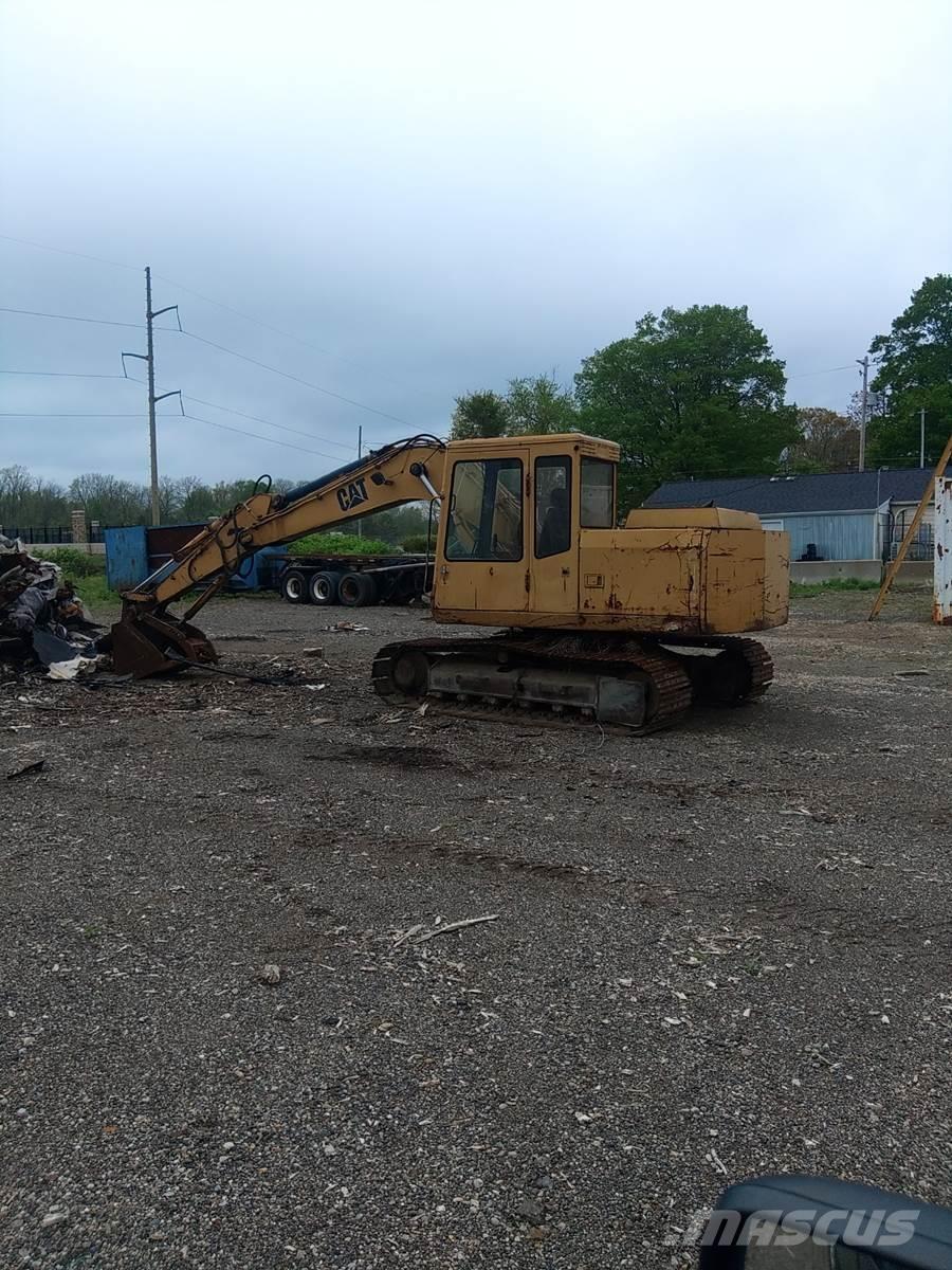 CAT E110B Raupenbagger