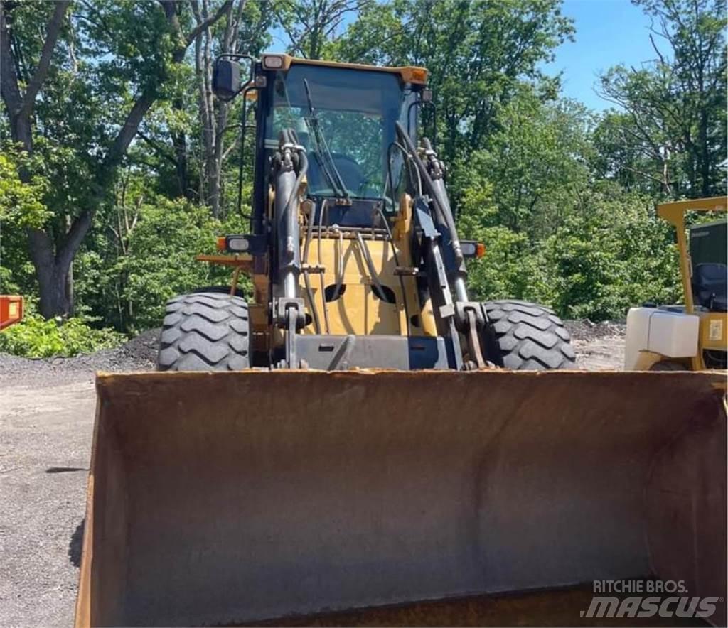 CAT IT28G Radlader