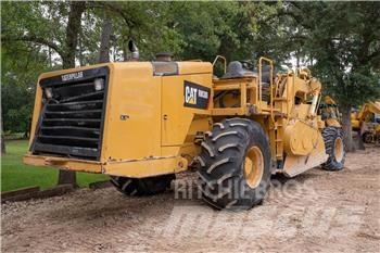 CAT RM300 Erdbauwalzen