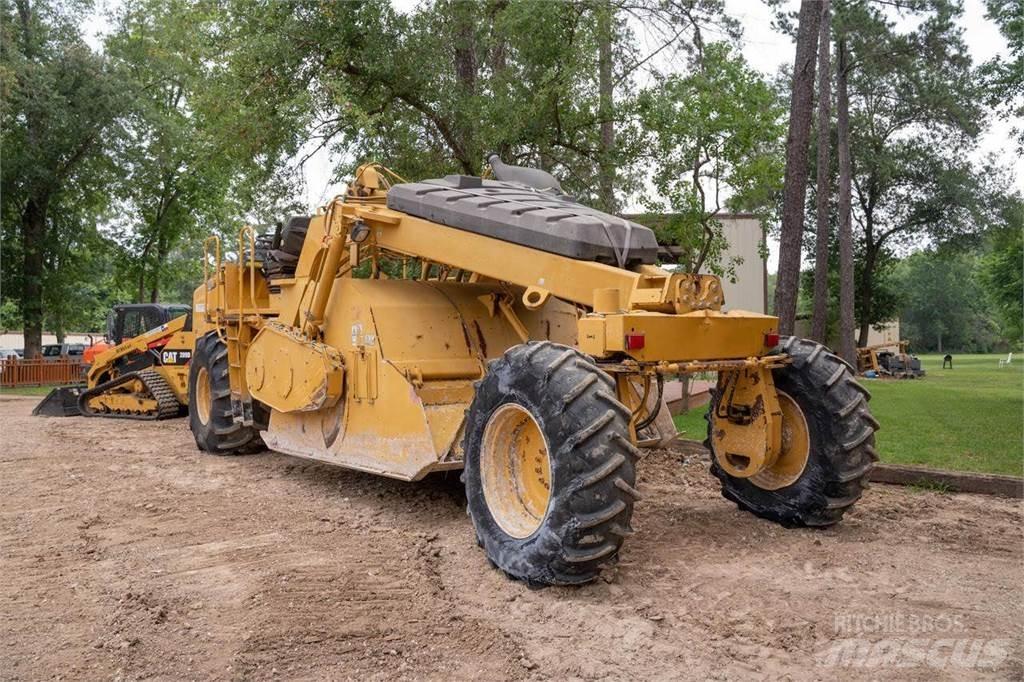 CAT RM300 Erdbauwalzen