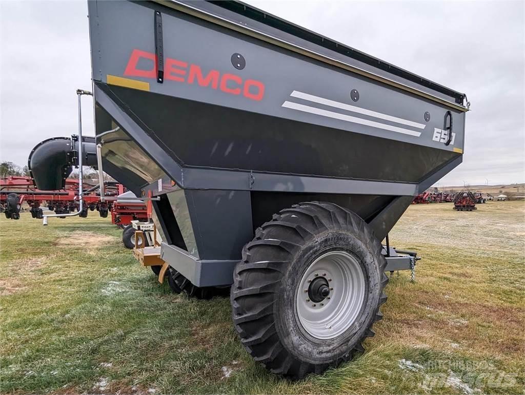 Demco 650 Getreideanhänger
