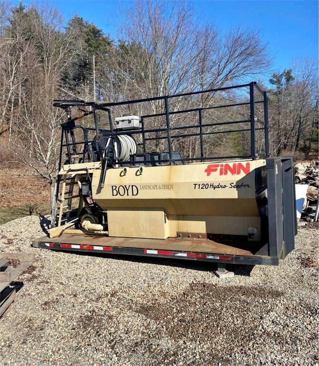Finn T120 Futterverteilwagen