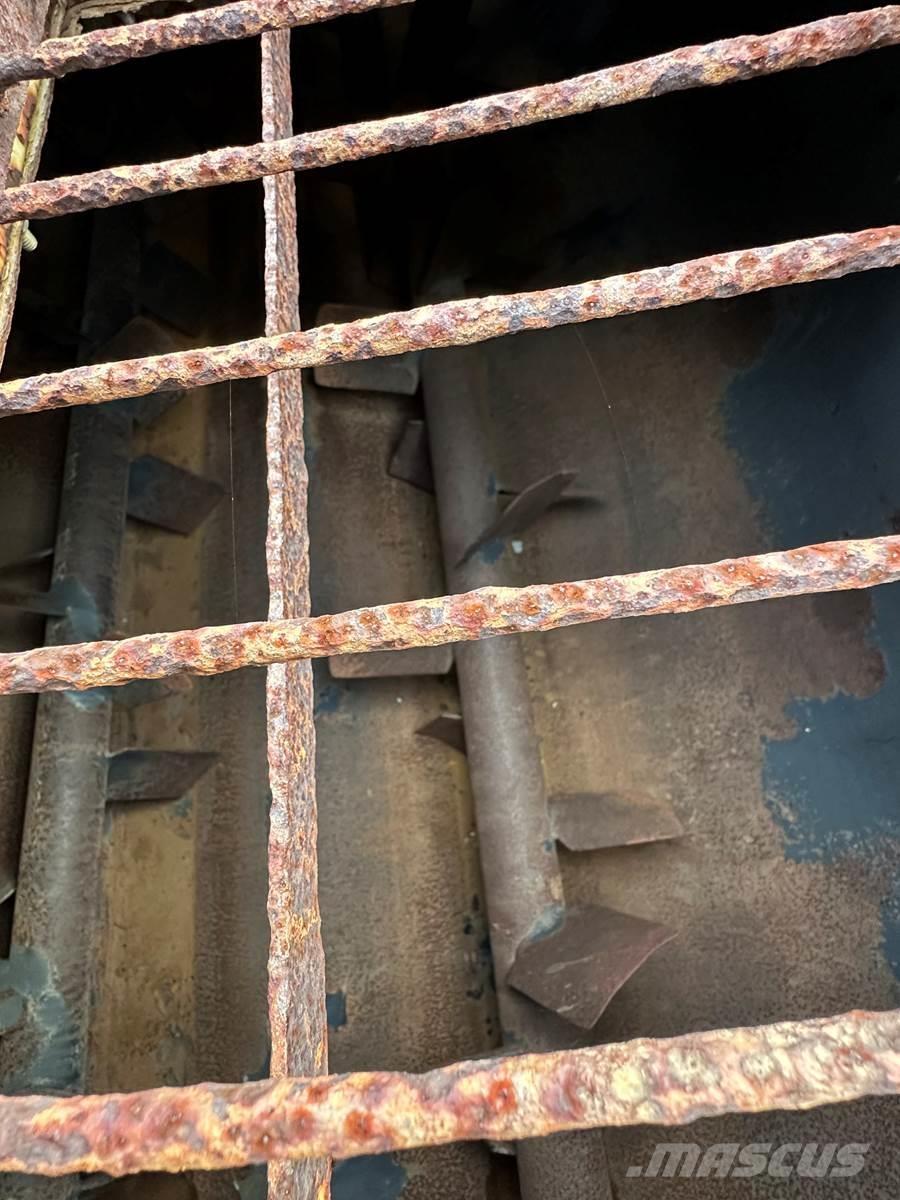 Finn T330 Futterverteilwagen