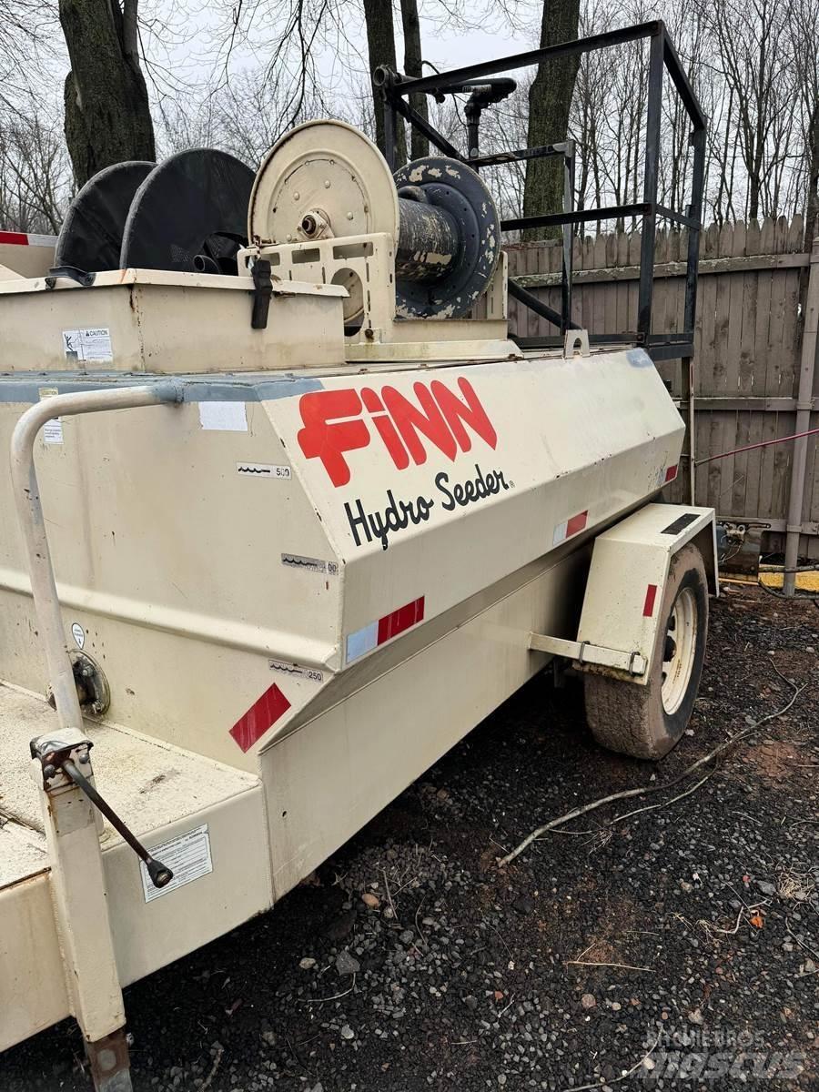 Finn T60T Futterverteilwagen