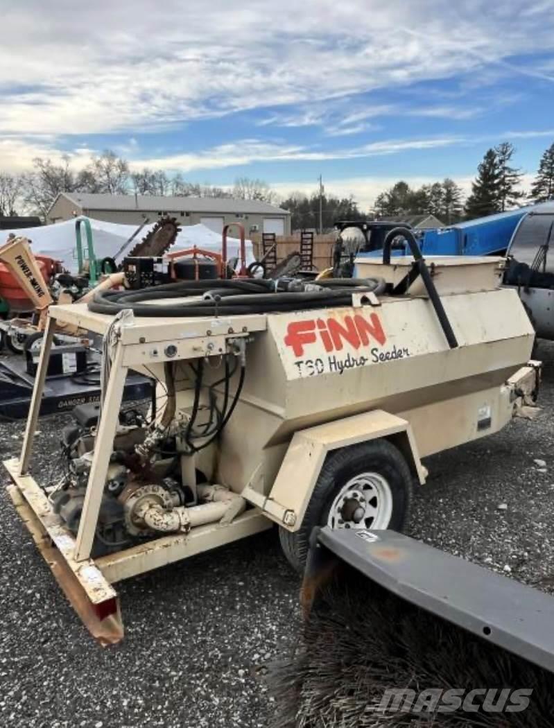 Finn T60T Futterverteilwagen