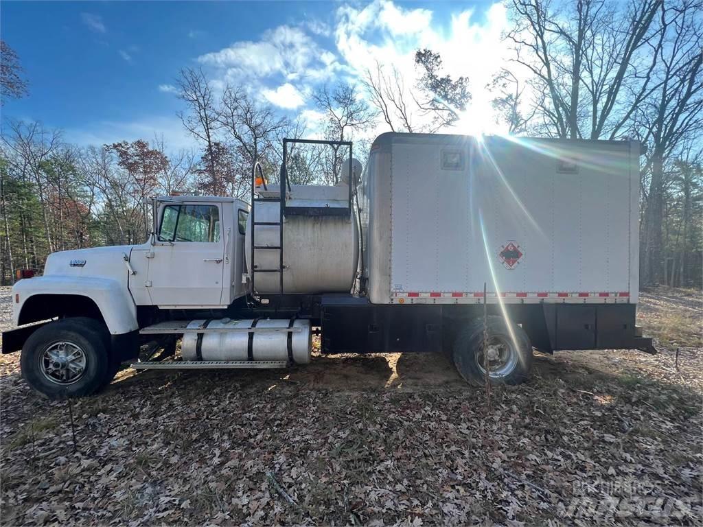 Ford 8000 Kommunal-Sonderfahrzeuge