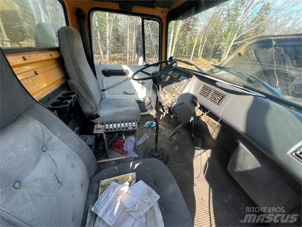 Ford 8000 Kommunal-Sonderfahrzeuge